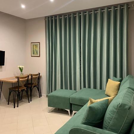 Girasole Apartments Вльора Екстер'єр фото