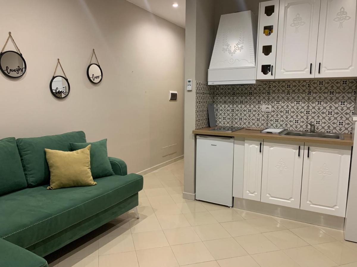 Girasole Apartments Вльора Екстер'єр фото