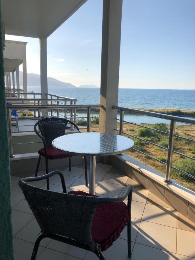 Girasole Apartments Вльора Екстер'єр фото