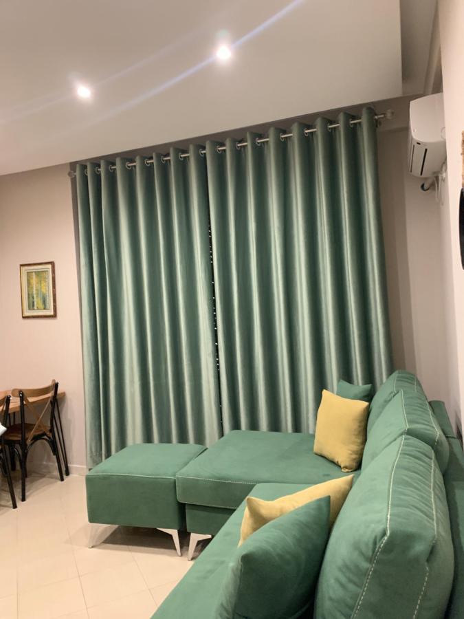 Girasole Apartments Вльора Екстер'єр фото