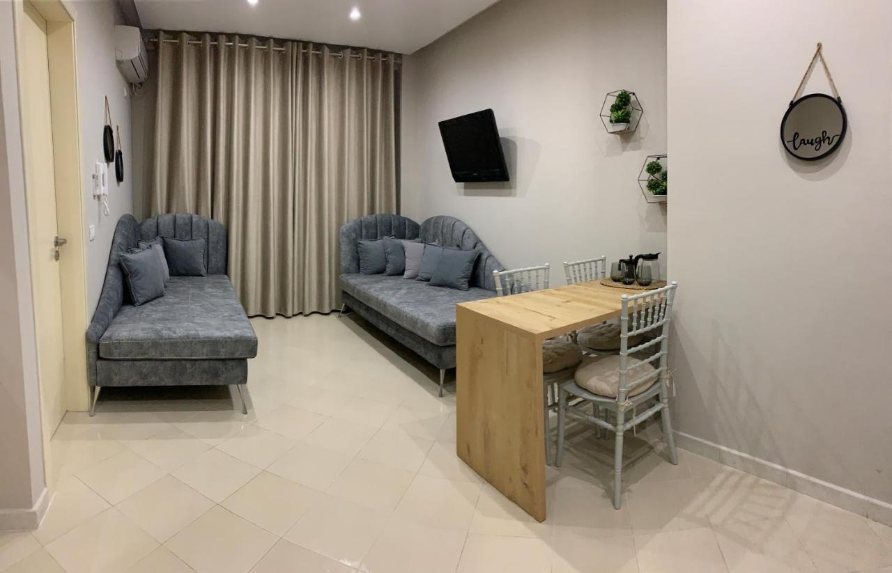 Girasole Apartments Вльора Екстер'єр фото