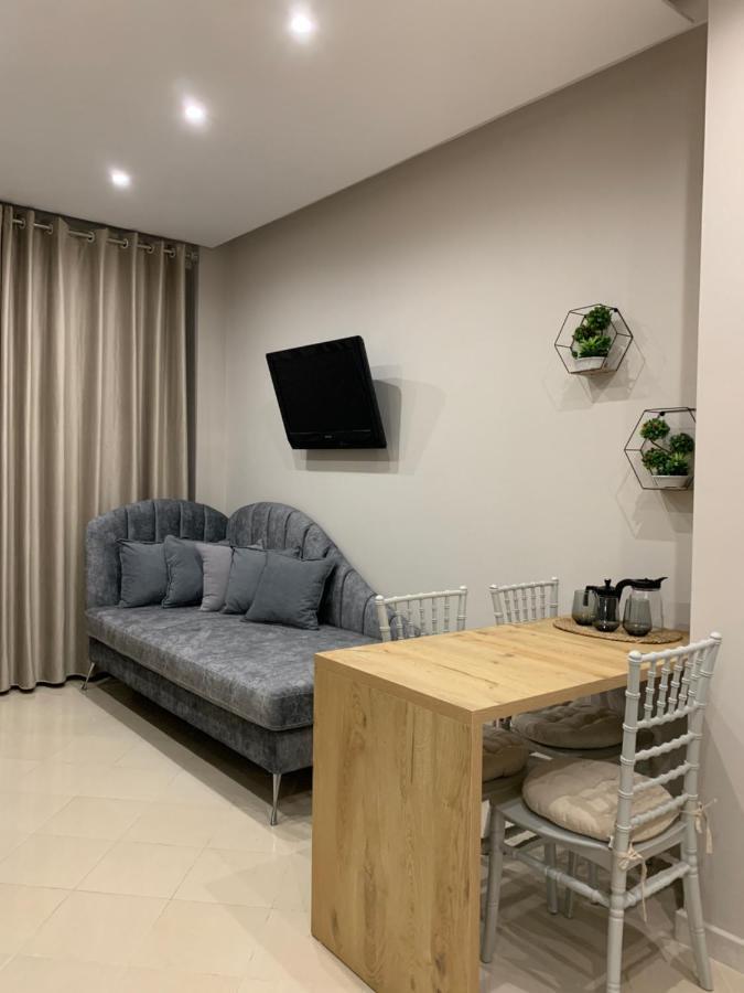 Girasole Apartments Вльора Екстер'єр фото