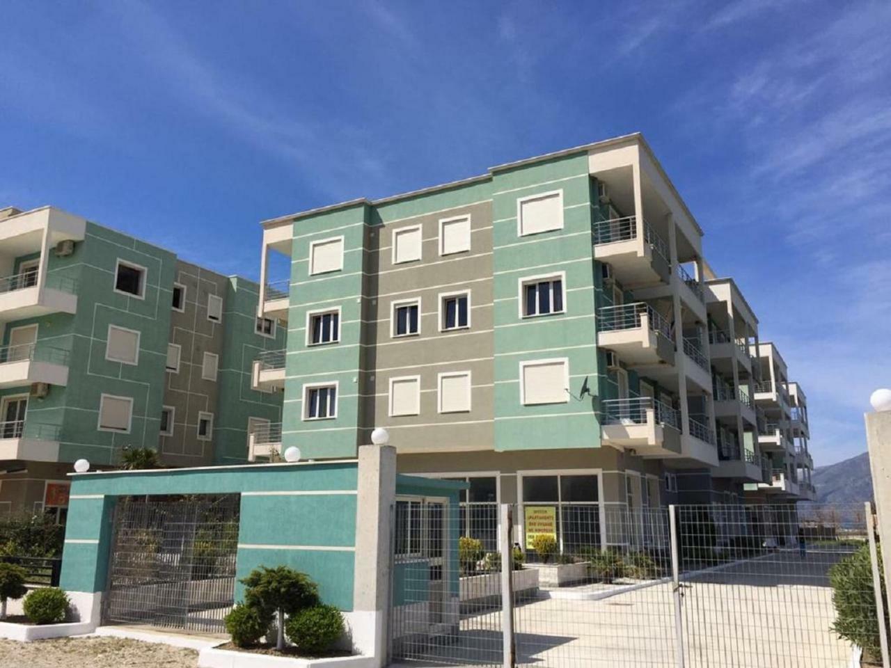 Girasole Apartments Вльора Екстер'єр фото